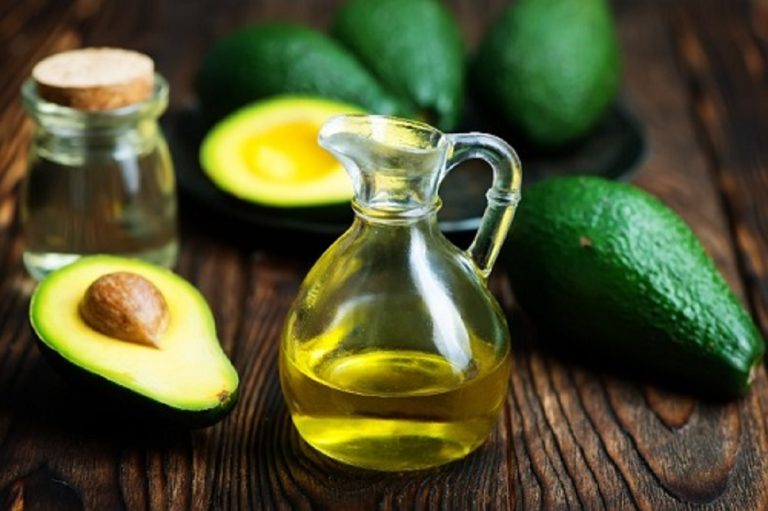 Alternatives to Relaxers for Black Hair [Get Smooth Natural Hair]
